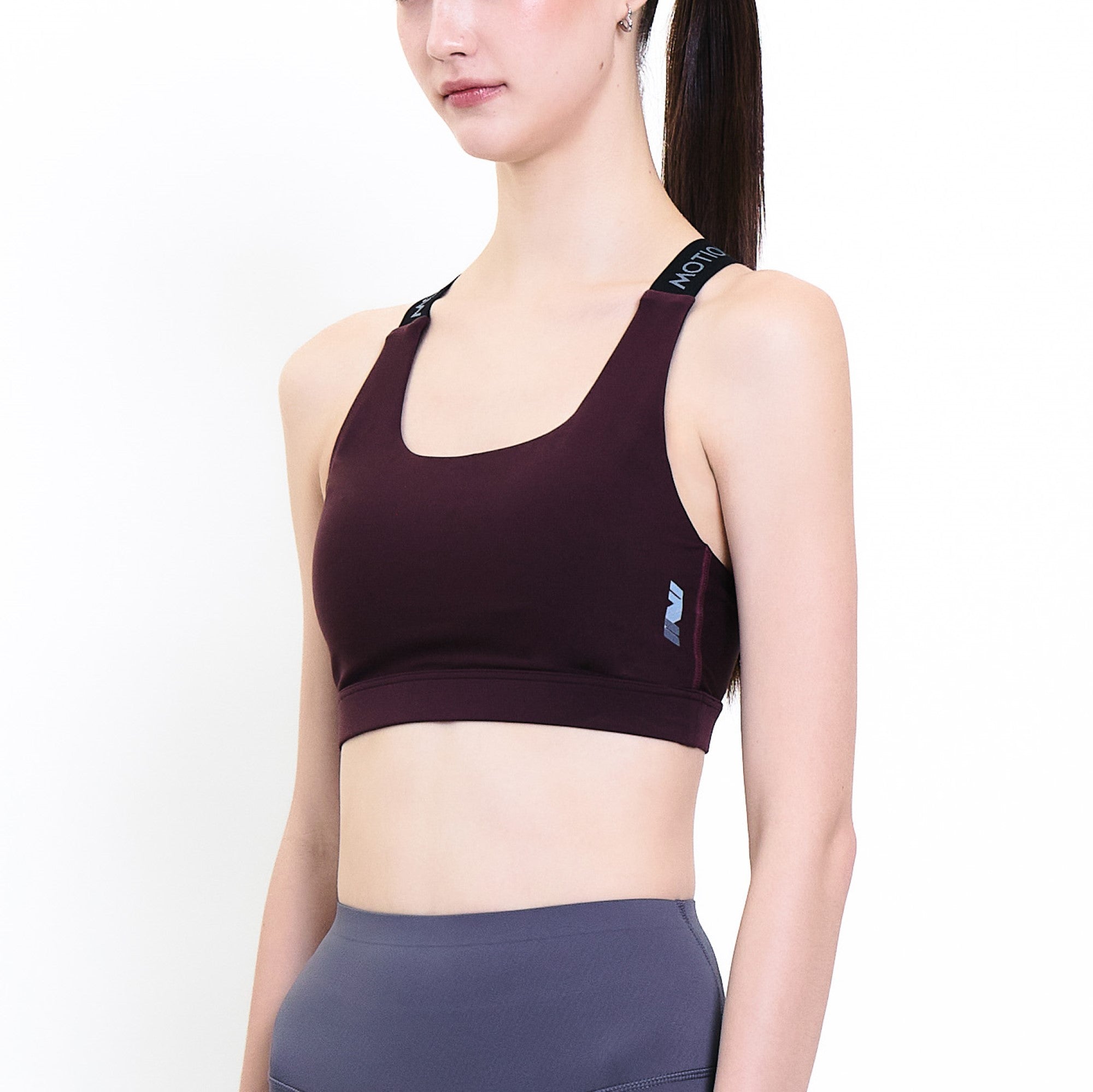 Wacoal Motion Wear บราออกกำลังกายแบบสวมหัว รุ่น WR3465 สีแดง (CH)