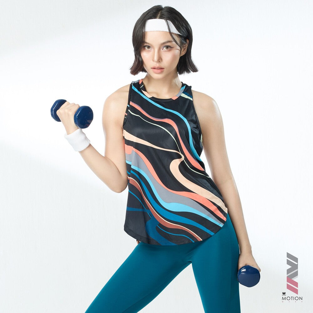 Wacoal Motion Wear เสื้อสำหรับออกกำลังกาย Outer รุ่น WR4105 สีดำ (BL)
