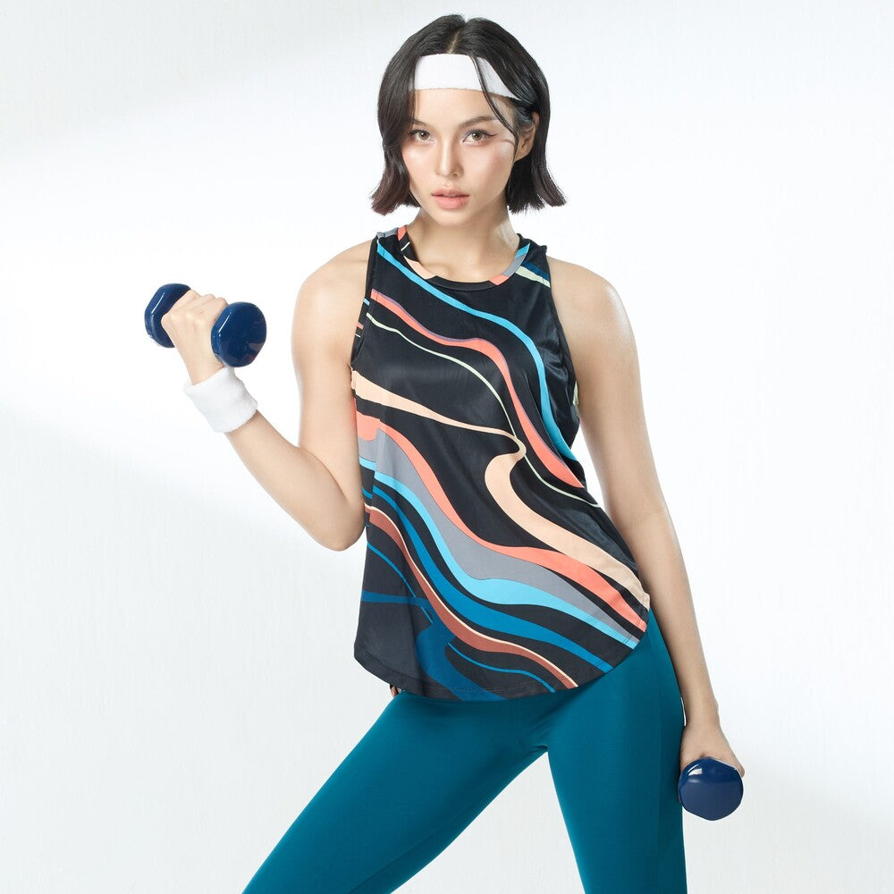 Wacoal Motion Wear เสื้อสำหรับออกกำลังกาย Outer รุ่น WR4105 สีดำ (BL)