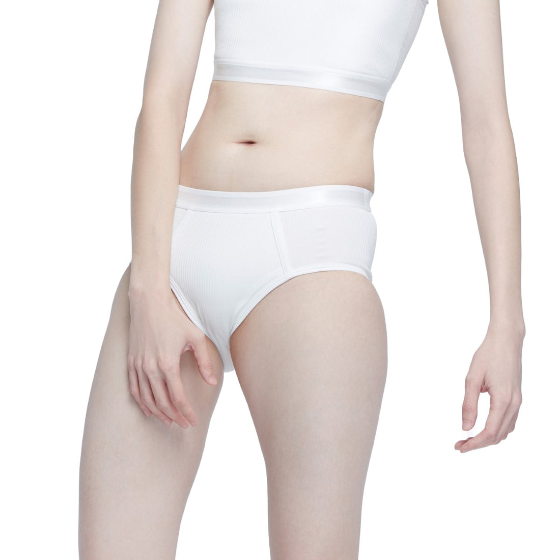 Wacoal FREEDOM Side Zip Cropped Tank Top (Tops and underwear) model WX1506+WX2601 white (WH)