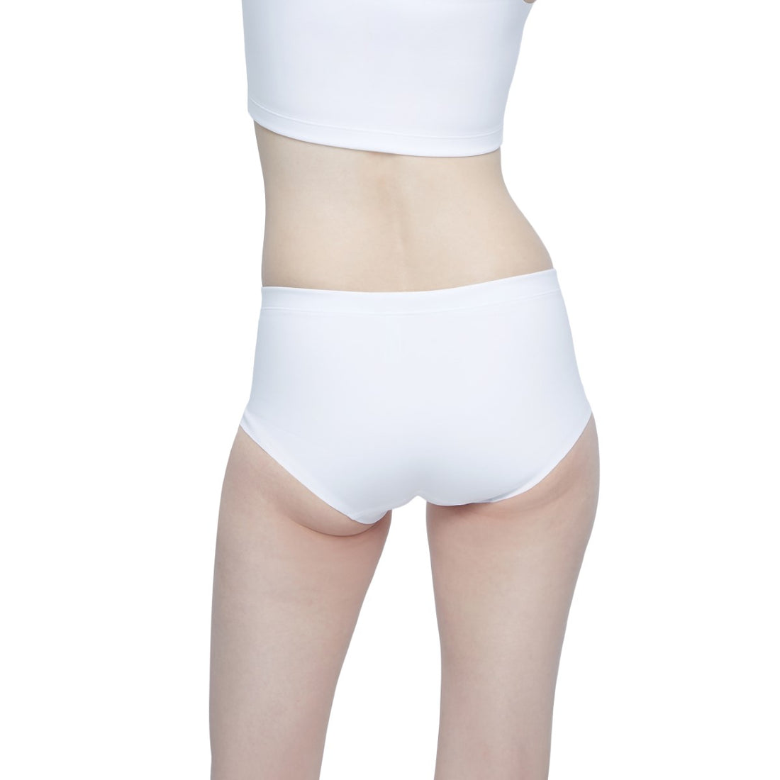 Wacoal FREEDOMเสื้อกล้ามกระชับอก Free cut แบบครึ่งตัว (เสื้อและกางเกงใน) รุ่น WX1509+WX2604 สีขาว (WH)