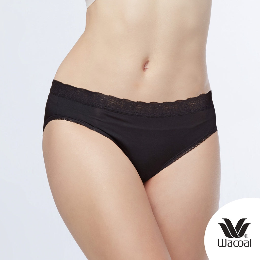 Wacoal Panty pack กางเกงในใส่สบาย รูปแบบบิกินี่ set 3 ชิ้น รุ่น WU1T35 สีดำ (BB)