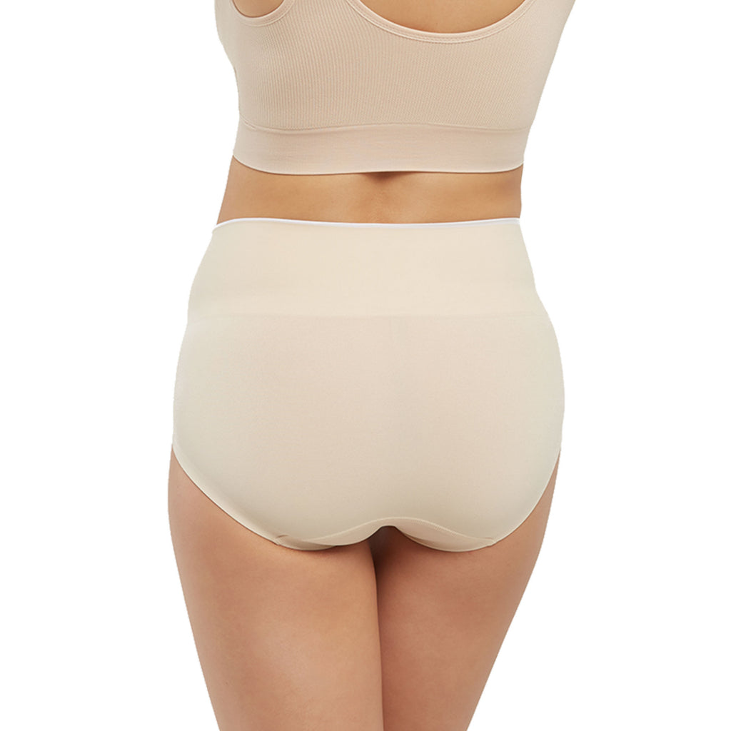 Wacoal H-fit secret support กางเกงในกระชับหน้าท้อง ไร้ตะเข็บ รูปแบบเต็มตัว Set 3 ชิ้น รุ่น WU4T98 สีเบจ (BC)