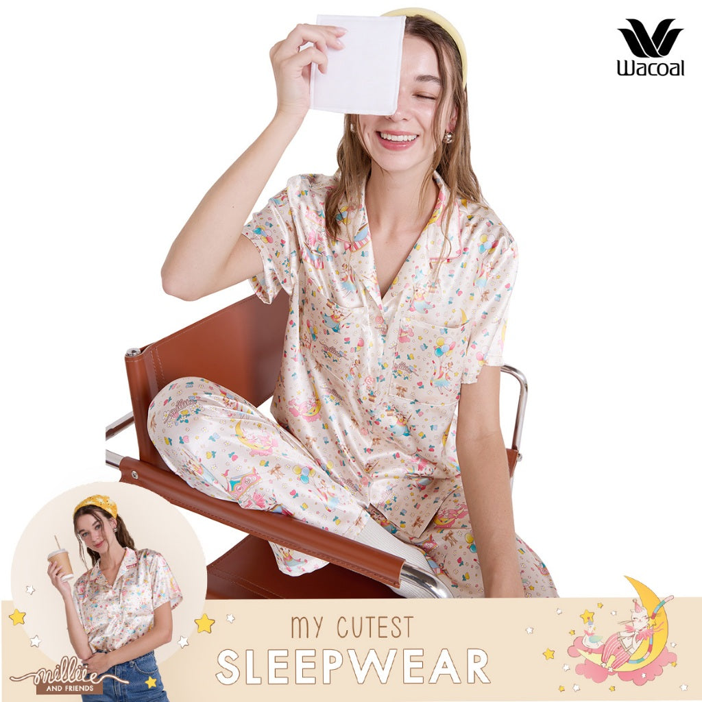 Wacoal Millie & Friends Circat Collection ชุดนอนกันโป๊ รูปแบบเสื้อแขนสั้น กางเกงขายาว รุ่น WN7D39