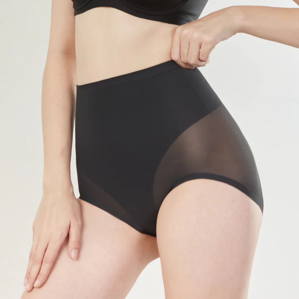 Wacoal Shapewear กางเกงเก็บกระชับหน้าท้อง ยกก้นกลมสวย รุ่น WY1618 สีดำ (BL)