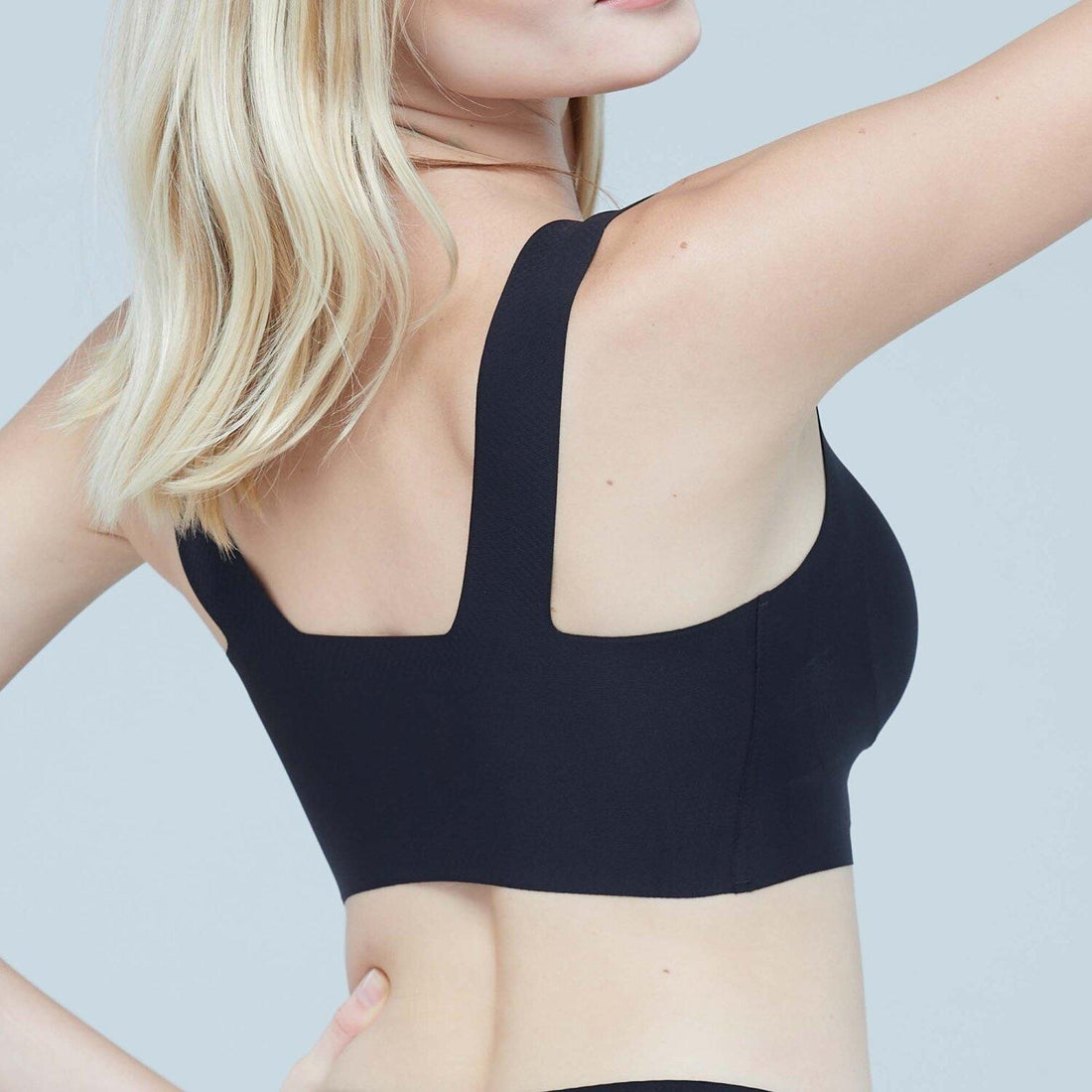 Wacoal Cool Innovation Wire-free bra, head style, model WH9E12, black (BL)